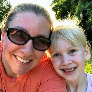 Meet your Posher, Jennifer